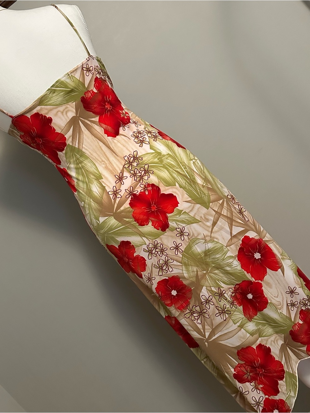 Vintage Sirens Floral Slip Dress with Pink and Green Accents - Picture 10 of 14